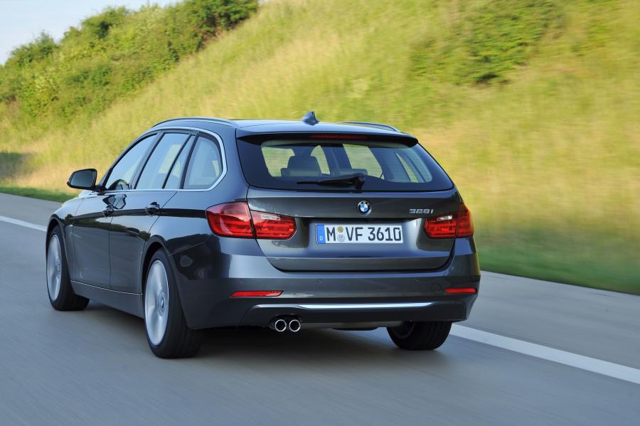 BMW 328i Touring Luxury 2012 года  (фото 176 из 200)